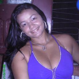 Quem quiser se aproximar,que se aproxime,mas não venha para desrespeitar o AMOR que me faz AMAR..