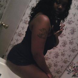 -  see im his ol lady , i drive em krazy but the homies in the hood kall me the kandy lady  ! #teamredruby #teamproudmommy #teamscorpio #teamgetmoney #freeSUNNI