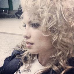 Twitter  feito pra Apoiar o Twitter Oficial do FanBlog Lua Blanco Mídia Todos que seguir o @LuaBlancoMidia seguiremos de volta.