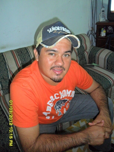 Chivas Rayadas al 1000, me gusta la musica de banda,la musica d pxndx, me gusta divertirme con los amigos, cine, fiestas jaja. Sigueme y te sigo #SiguemeyTeSigo