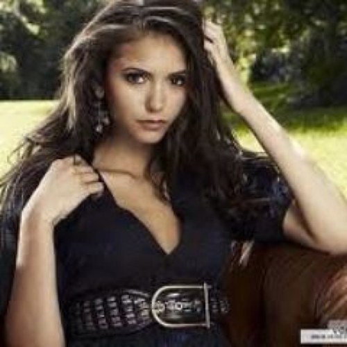 Hey im Loren im human vampire and wolf im the girl you wish u never met....