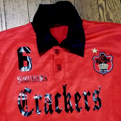 横浜の電動車椅子サッカーチーム「Yokohama Crackers」で選手をしています。チーム結成時からの古株ですが、ちょっとでもヘタッピなプレーをうまくなりたい毎日です。選手・スタッフ・審判・ボランティア、みんなでサッカーを楽しみましょう！