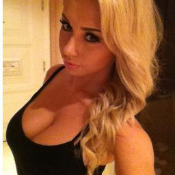 Im a Bitch . 
Thats what I do
So follow and theres a good chance ill follow back bitches
xoxo 3