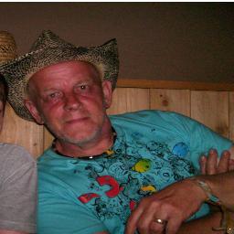 keith1705b's profile picture. Live your life to the max.