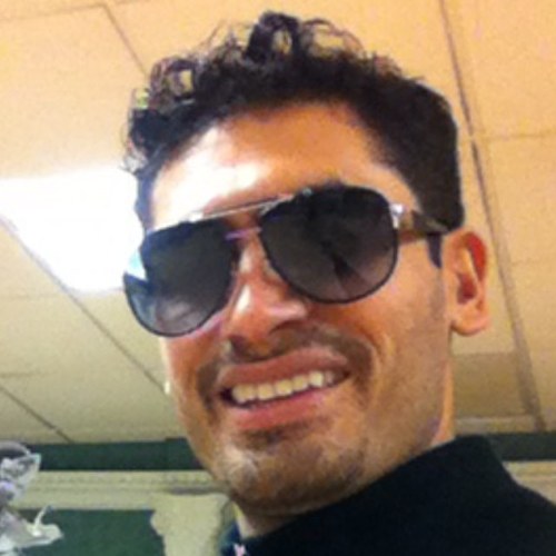 Loving life through work family exercise and travel
Doing it with a smile&purpose 
MrMario 
Attitude Es Todo