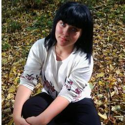 Люблю лучи весеннего солнца, свежесть ветра с Финского залива, яркость и манящее влечение звёзд на небосклоне, загадочное сияние проказницы луны, успокаивающий