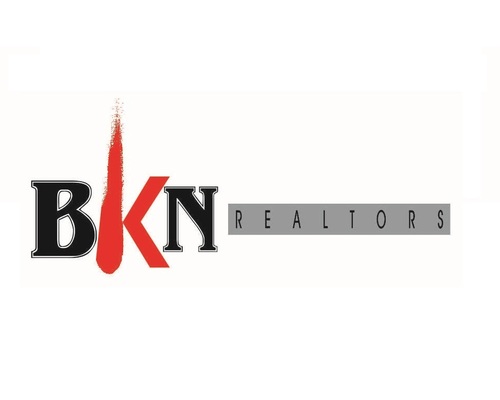 We Deal in Residential / Commercial / Plots / Farm Houses in Noida & NCR.

Any Query Please, Call @ 9540001297 or Log on Website : http://t.co/EjQEnPJm