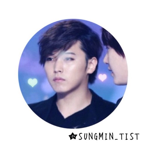 สวัสดีครับ ผมอีซองมินบอท บอทซองมินที่แมนที่สุดในโลก I ' m j u s t b o t h n o t r e a l .