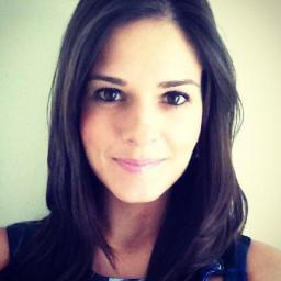 Blog criado em 2012 com o intuito de misturar diversos assuntos como: moda, novidades, música, gastronomia, dicas e muitos looks. Loja: http://t.co/LCm0q6VR