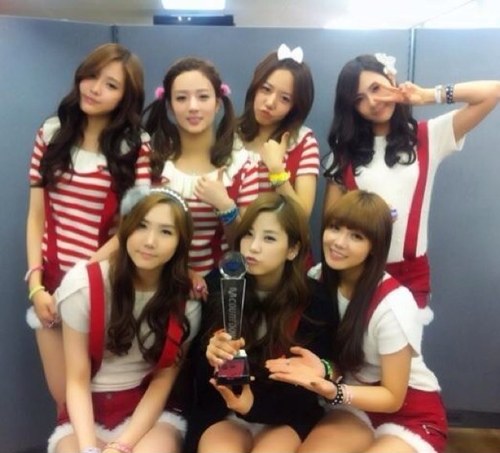 HEY! APINK's ROLEPLAYER? CLICK FOLLOW AND ENJOY WITH US ~(˘▽˘~)(~˘▽˘)~ SEMUA ADA DISINI (•̅_•̅ʃƪ)