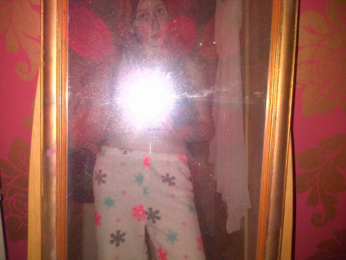 My name is Leah I'm 15 from Dartford, single, if you've got bbm then feel free to add me on bb my pin 2A2FD1E3