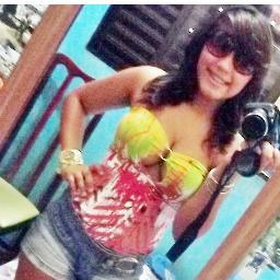 não traz felicidade, mais afasta a tristeza e talvez minha humildade seja a minha maior riqueza ♪ [$]