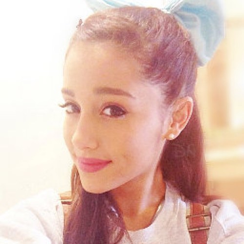 GrandeVelvet's profile picture. peeiana gwande. my idol.♥