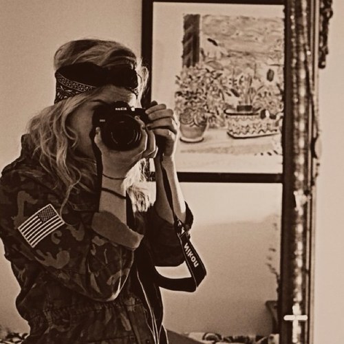 My name is Emma! Listen to: Emma & Viktor on soundcloud to hear some good music.