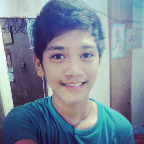 I can't describe myself in just 160 characters. Follow me to get know more about me. Add me FB :: https://t.co/xVjAnQ2r
