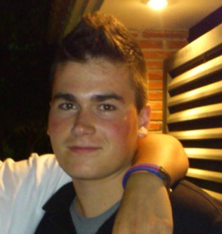 m_pkaririunu's profile picture. Estudio Diseño de Transporte en IED Barcelona. Me apasiona el mundo de las ruedas, me encanta dibujarlas y me libera conducir.