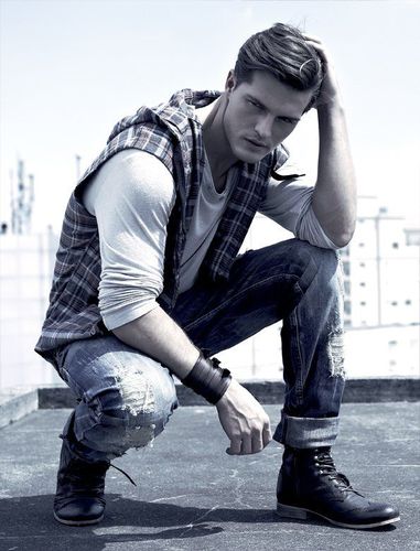 Natural born brazilian model Traveler and gentleman Single/Looking for my Better Half