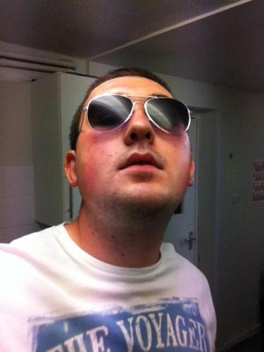 6ft 3 tall am a carpenter work for wrw just lovin life