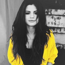 My world is Selena Gomez and Justin Bieber FOREVER