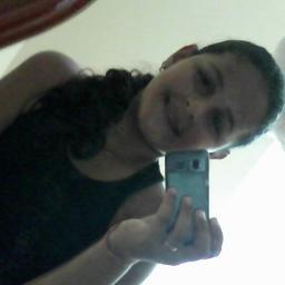 I Love One Direction ii @larimanoela
          Eu não sou linear, não quero rótulos 
                      nem roteiros prontos .