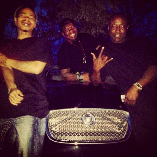 TRAPUNLAWFUL's profile picture. CEO OF UNLAWFUL FAMILY...URBAN NOVEL AUTHOR...ARTIST...