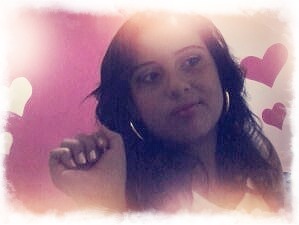 sou nova no twitter e quero seguidores então por favor me sigam!¡!¡!