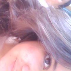 Sorria sempre, para não dar aos que te odeiam o prazer de te ver triste; e para dar aos que te amam a impressão de que és feliz