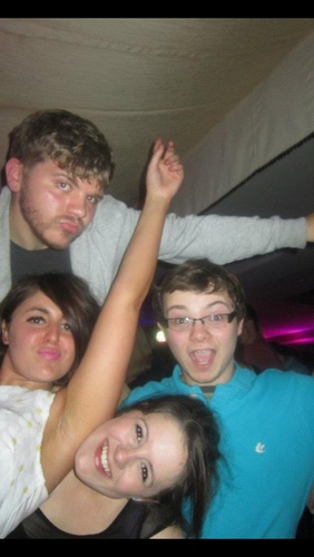 FoxuaJosh's profile picture. 