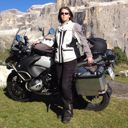 BipsIppy's profile picture. Midwestern girl stranded in Alaska.