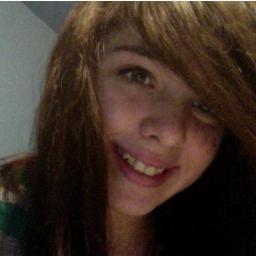 iam kool, fun, and weird!!! and a big 1D fan!! kewl fun 2 b around, and loving. did i mention random!!! OMG!!!!!!!! i love carrots!!! im loved by every1 i no :0