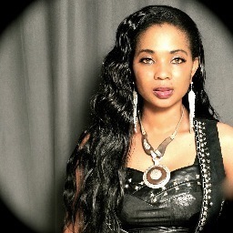 Follow the African Diva - Lady Ponce.