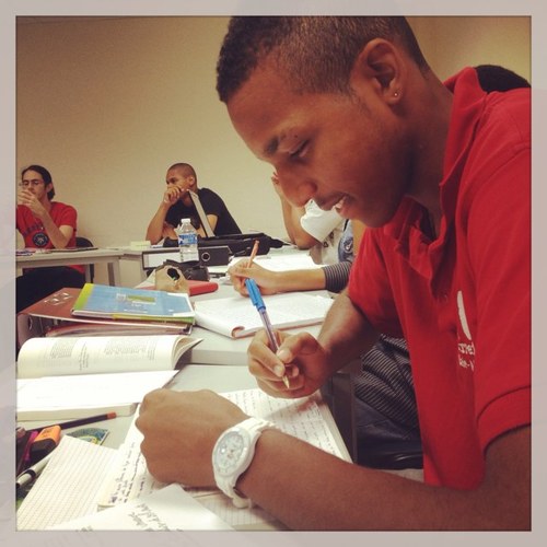 NicoGloboy's profile picture. #MoneyGang #McdoAddict #TeamOM si ni euro nou ké follow !