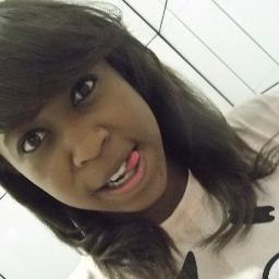 Eu naascii pra seer FELIZ,
                          ee não PERFEITO !*