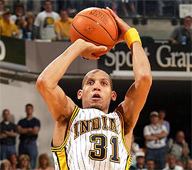 Attempting to get 1 million follwers on this twitter by September 1st, 2009 to show reggie miller he should unretire and play for the boston celtics this year.