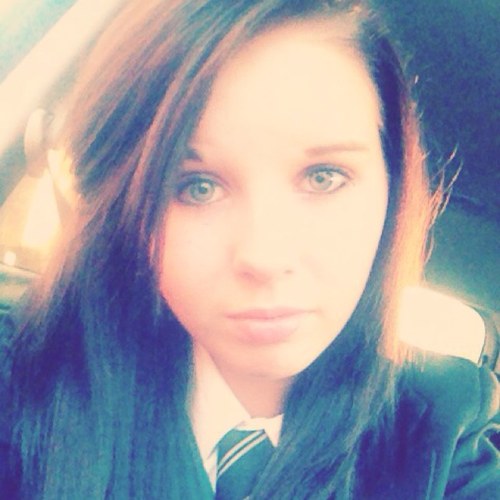 YMAS!3 Oli Sykes3 BMTH!3 I follow back..I'm 15. I follow back! Lucky numbers 12&7;o