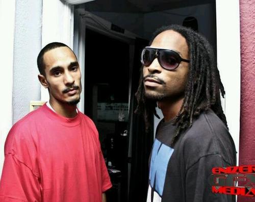 *FAN PAGE* FOLLOW @WHOISYUNGZAY @rudeboi330 @1WillDollaz #MUDDGANG #TEAMYZ Booking Info Contact 321-574-6885 #gotflame send beatz to beatzforyungzay@gmail.