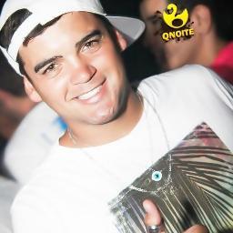 EII ! SOLTA EU.