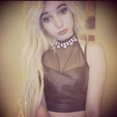 missmurd3r00's profile picture. ~my guitar is always there for me