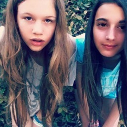 hi im emily :)