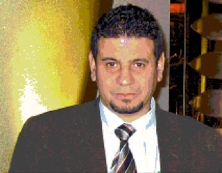 ingénieur de formation dans les télécommunications , ex cadre supérieur à Algerie Telecom.Passionné par la lecture , l'economie  , la bourse et le Forex.