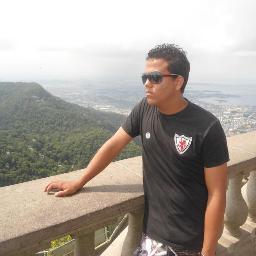 corintiano, 18 anos e é goiano.