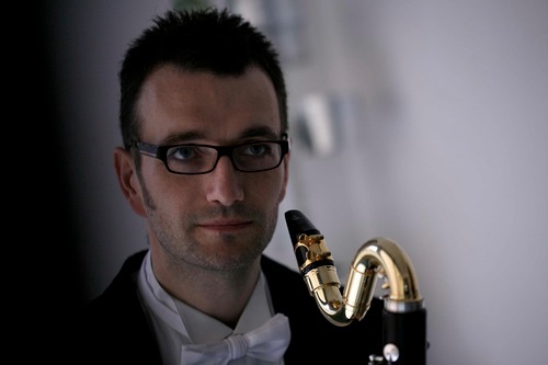SAURO BERTI, Clarinetto Basso dell'Opera di Roma. Suona strumenti Buffet Crampon e ance Rico Reserve Classic. Pilota ultraleggeri e fotografa con pellicola BN
