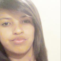 Deus♥,familia, 15 anos, Justina,são paulina ♥, Amigas, chocolate,pagode, twitter, face, bobona, ciumenta e amo minhas bes'ts @faaby_alves @lary_hayanny ♥