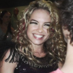 O motivo do nosso soriso é você Lua Blanco . @PorAmorALuaB , @MaeMeDaALua , @ContigoLuaM e @FCLoucosPorLuaB .