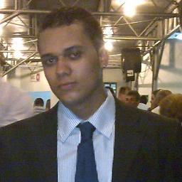 Graduando em Marketing, 
Consultor Imobiliário - Norcon Rossi 
Cresci - 4597