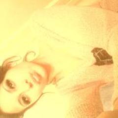 'Follow me ill follow back.. \(^o^)/