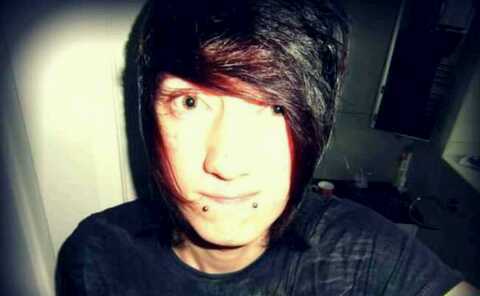 Hey. I'm Zach. I'm 18. Bi |TAKEN| I sing and play guitar|| I want a romance not a fling||