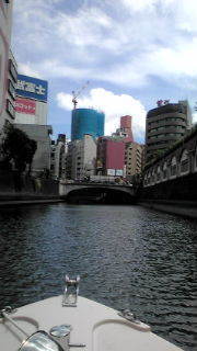 edo_riverguide's profile picture. 神田川、日本橋川、芝浦、目黒川を中心にクルーズツアーをしています。撮影、パーティークルーズもお任せ！ 特に、テレビ、メディア対応が得意です。様々な船を、ご用意！お任せあれ。