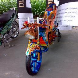 Dlm hidup, terkadang km memilih meminta maaf pd seseorang, bkn karena kamu salah, tapi karena km takut kehilangan dia
