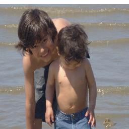 carlose86352032's profile picture. 